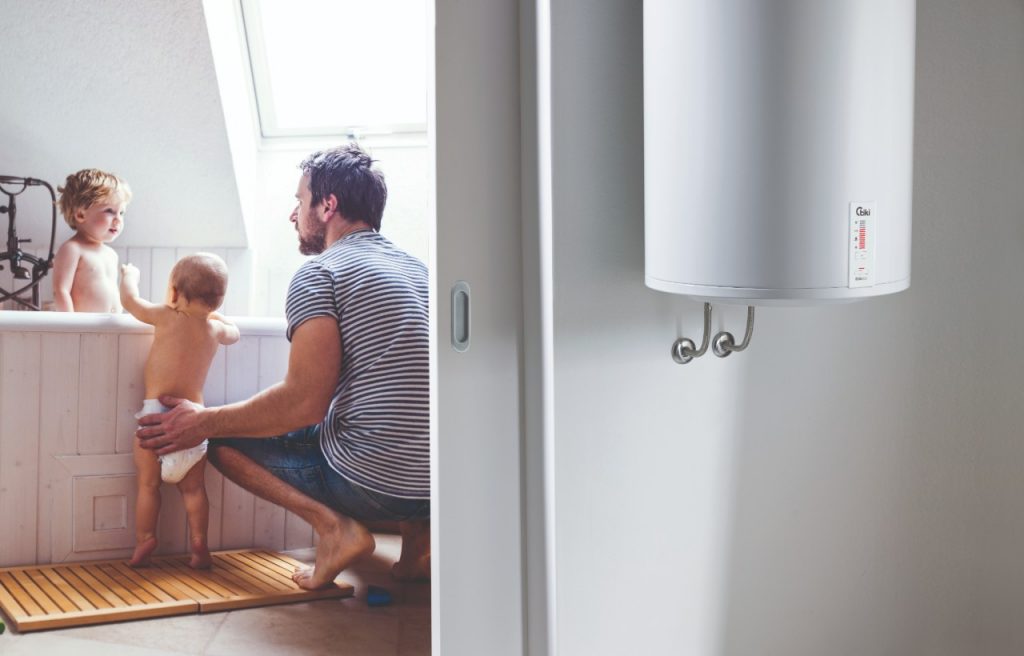 Water heaters with an electronic control